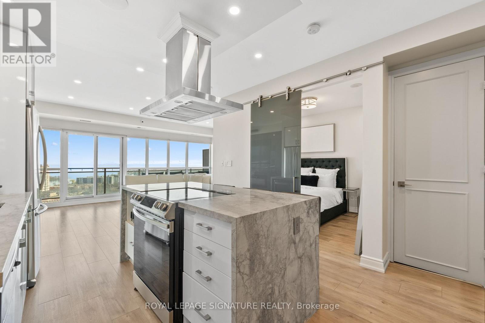 #2128 165 LEGION ROAD - 6