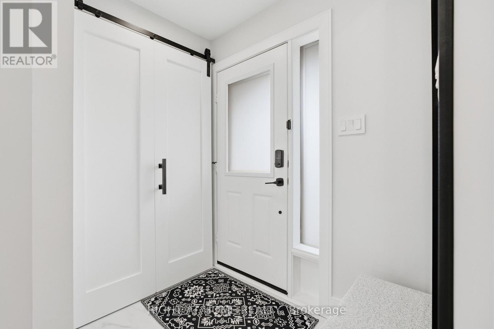 217 ROSANNA CRESCENT - 2
