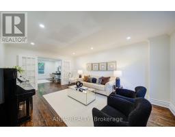 Eating area - 8 Calderbridge Crescent, Markham, ON L3R9M8 Photo 6