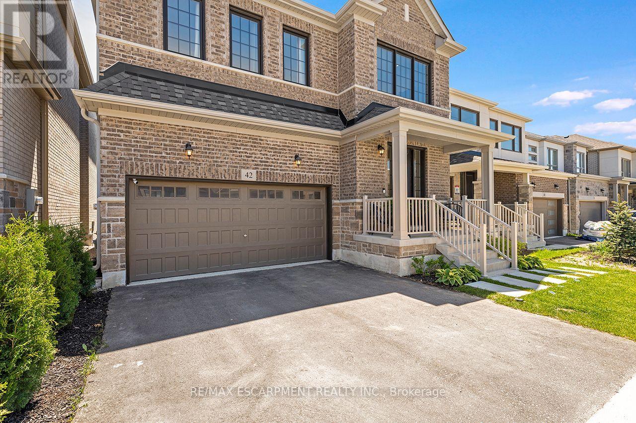 42 SHEPHERD DRIVE, Barrie — photo 2