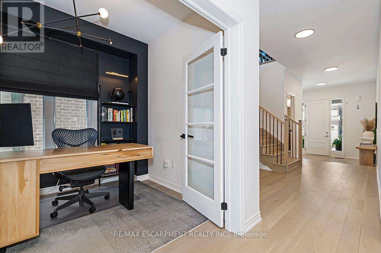 42 SHEPHERD DRIVE, Barrie — photo 9