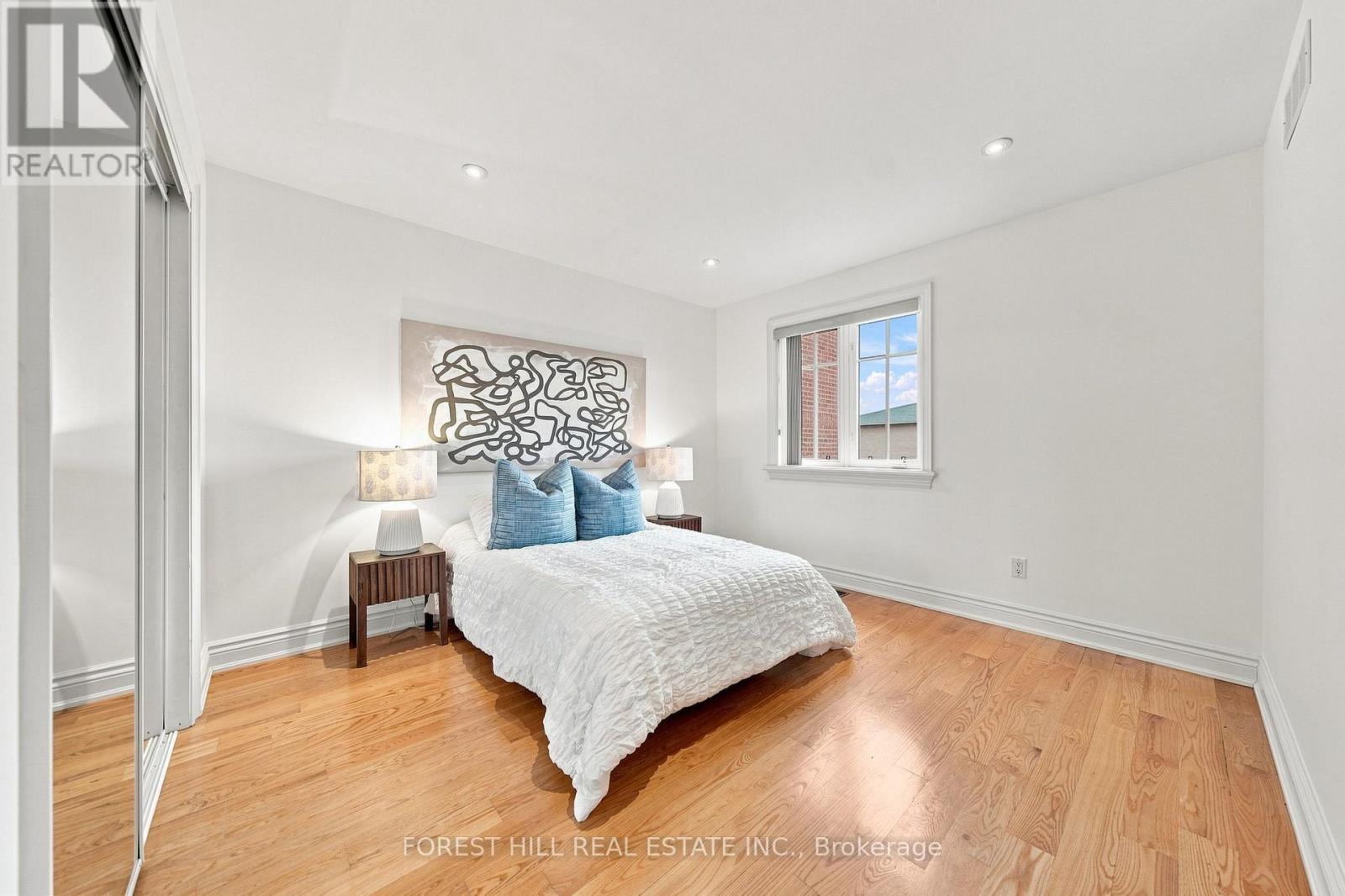 1006 BRIAR HILL AVENUE - Image 24