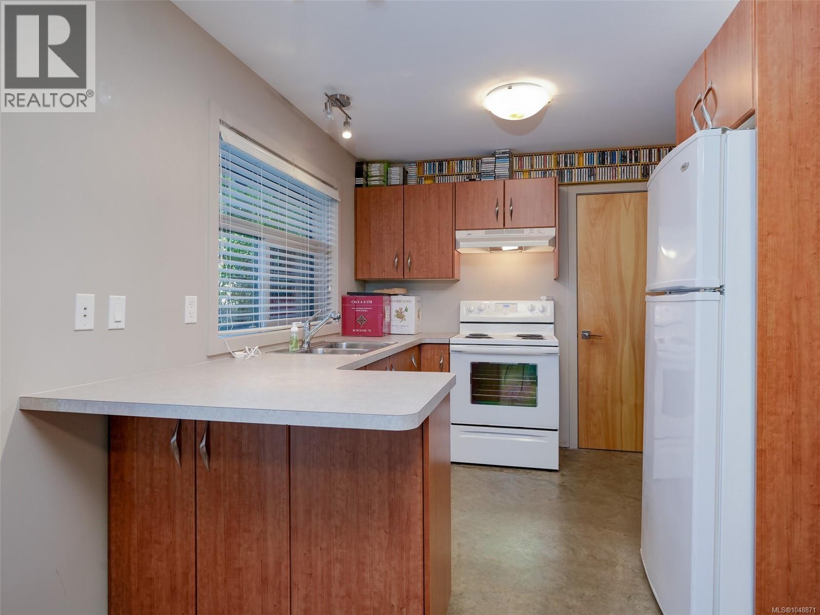 1047 San Marino Cres - 24
