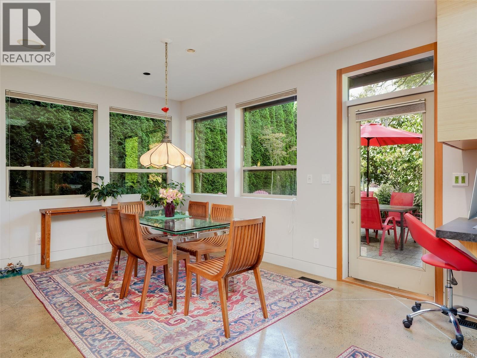 1047 San Marino Cres - Image 5
