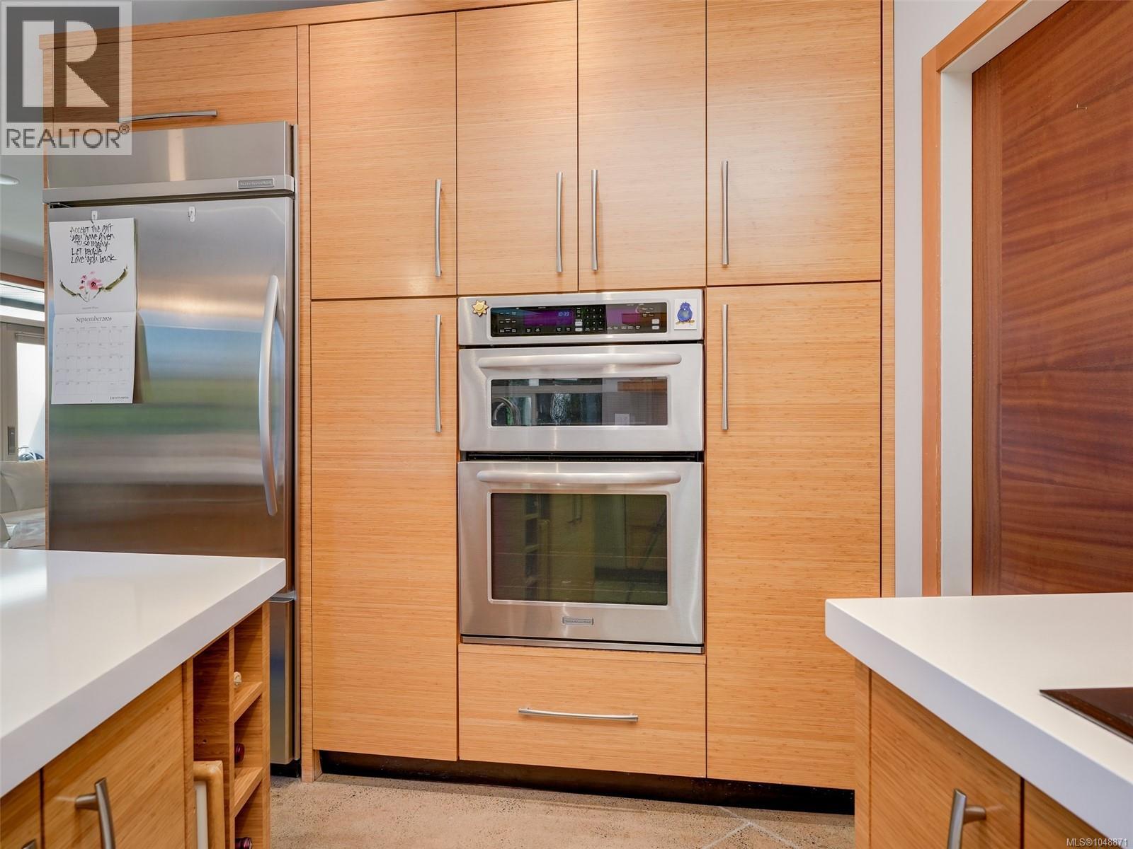 1047 San Marino Cres - Image 9