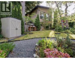 1047 San Marino Cres, Saanich, BC V8X3B3 Photo 37