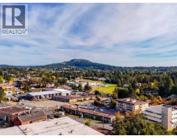 1047 San Marino Cres, Saanich, BC V8X3B3 Photo 46