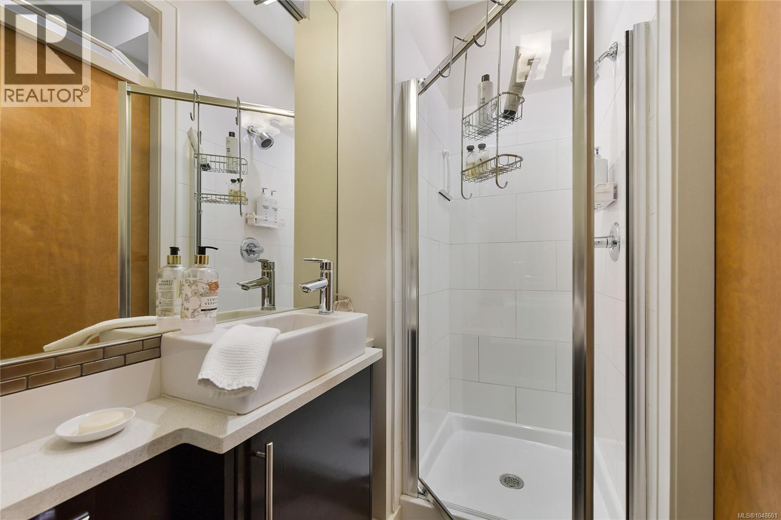 #3 440 Parry St - Image 18