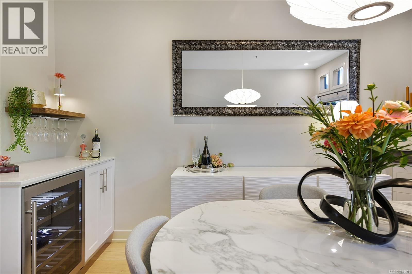 #3 440 Parry St - 7