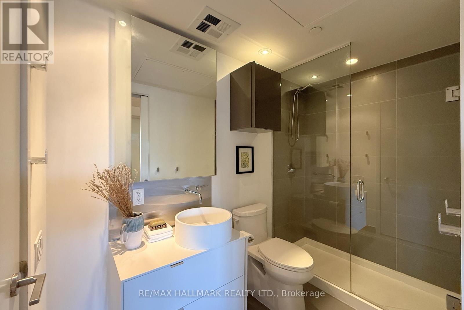 #313 383 SORAUREN AVENUE - Image 10
