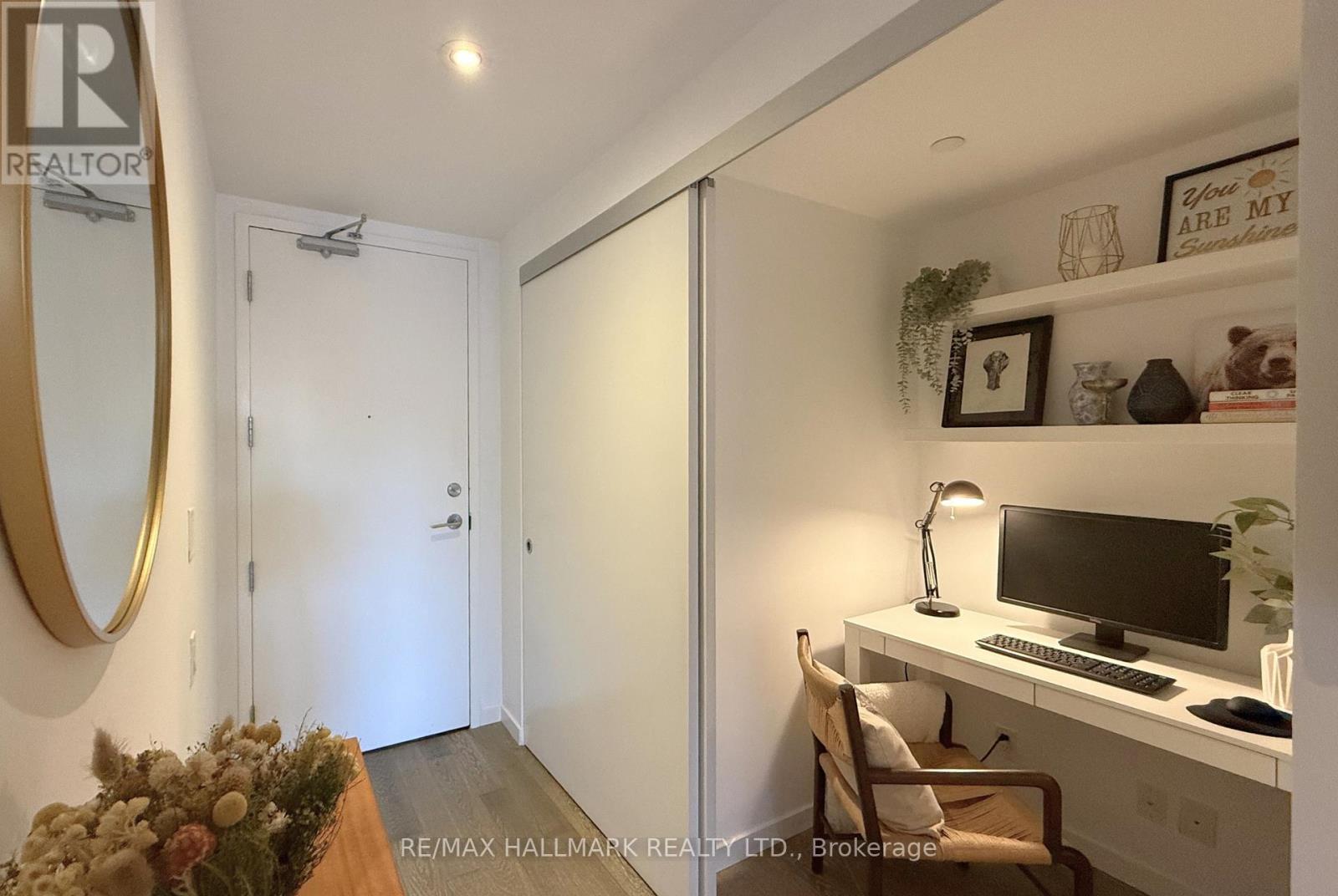 #313 383 SORAUREN AVENUE - Image 14