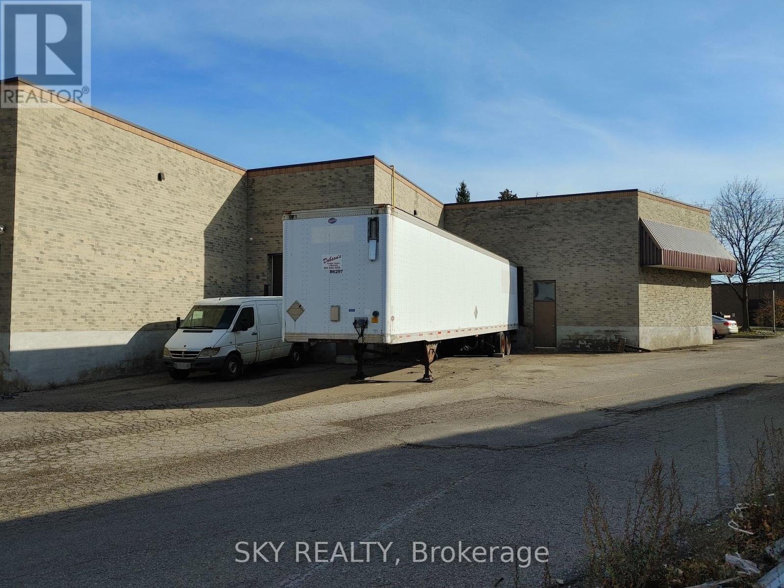 12/13 - 140 ADVANCE BOULEVARD, Brampton (Steeles Industrial) — photo 2