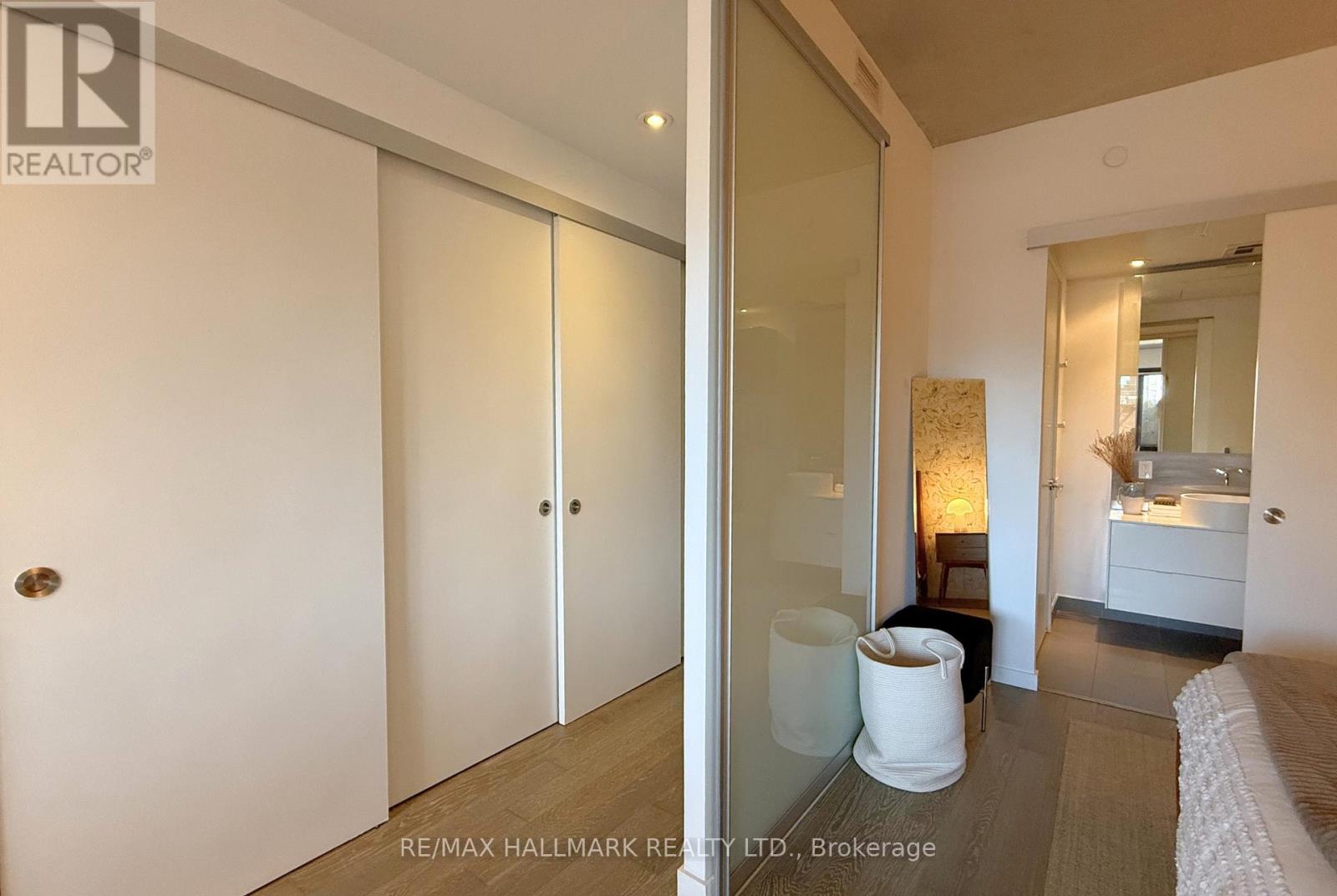 #313 383 SORAUREN AVENUE - Image 11