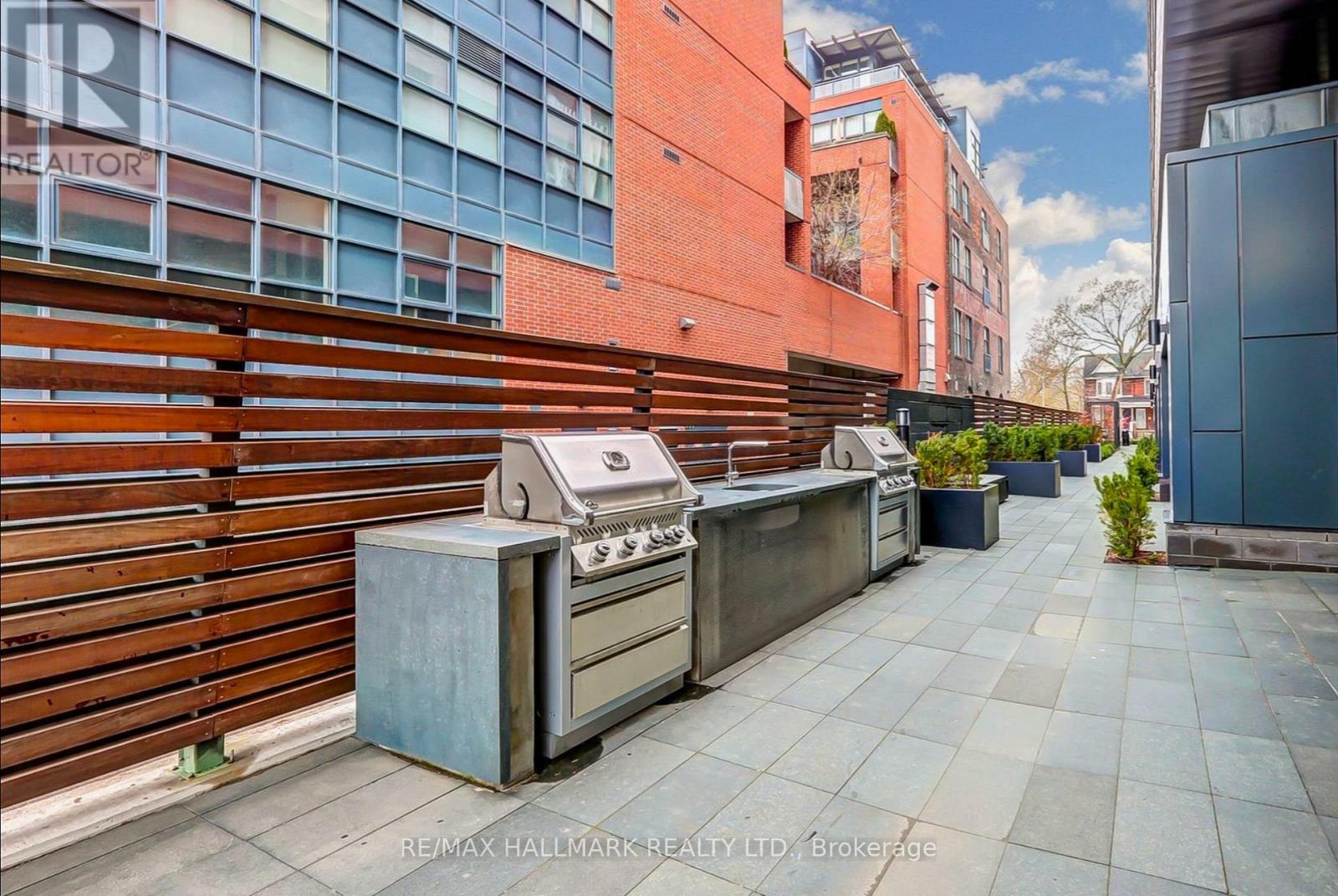 #313 383 SORAUREN AVENUE - Image 26