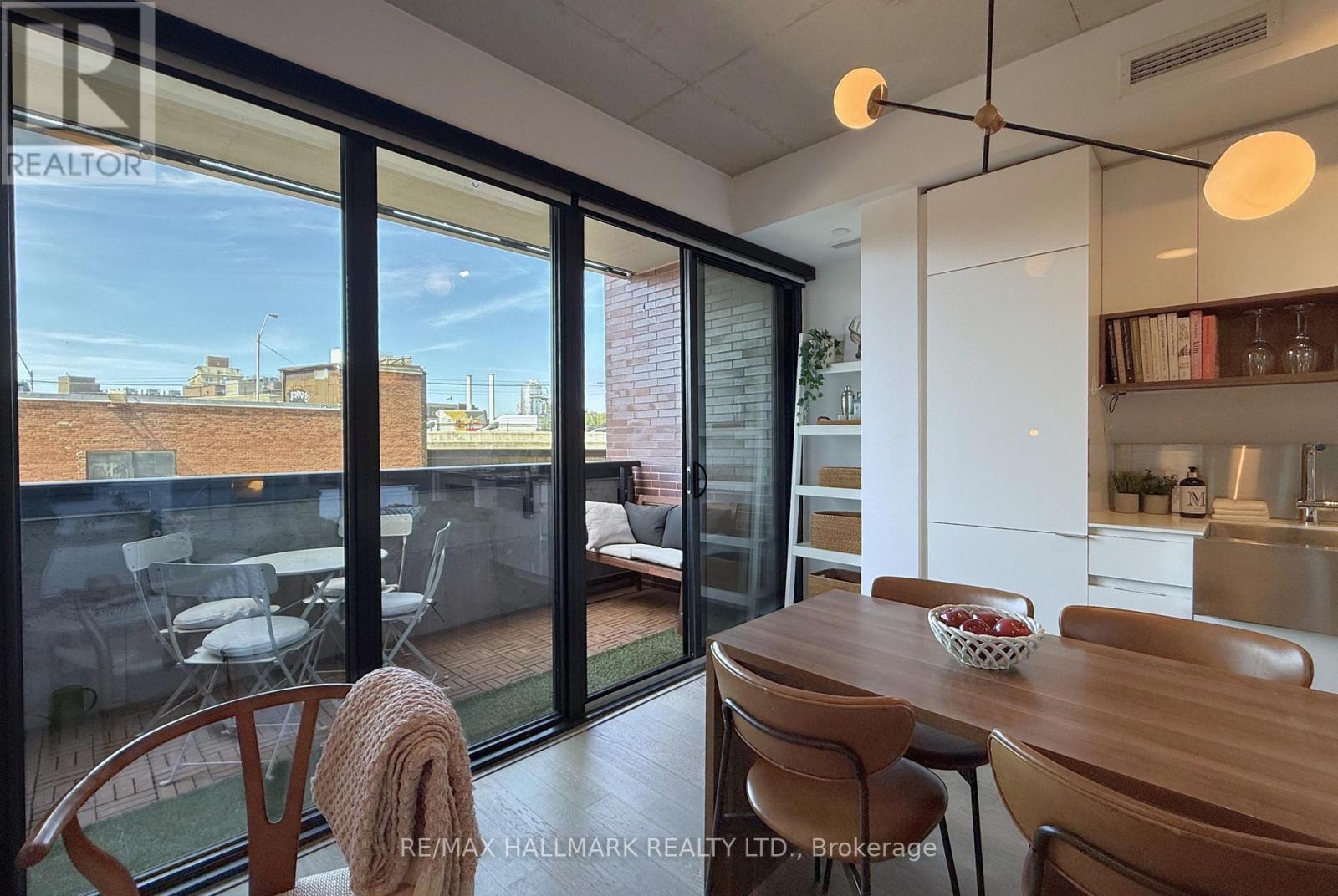 #313 383 SORAUREN AVENUE - Image 17