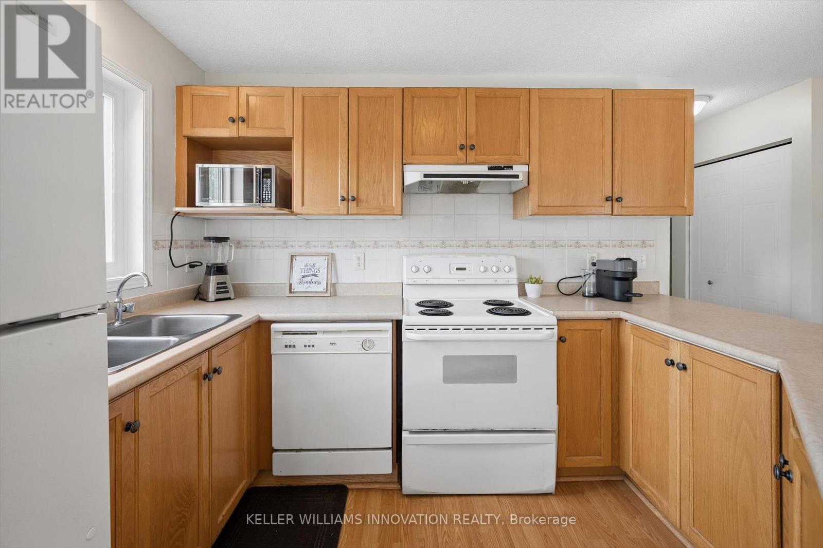 67 APPLE TREE DRIVE - Image 14