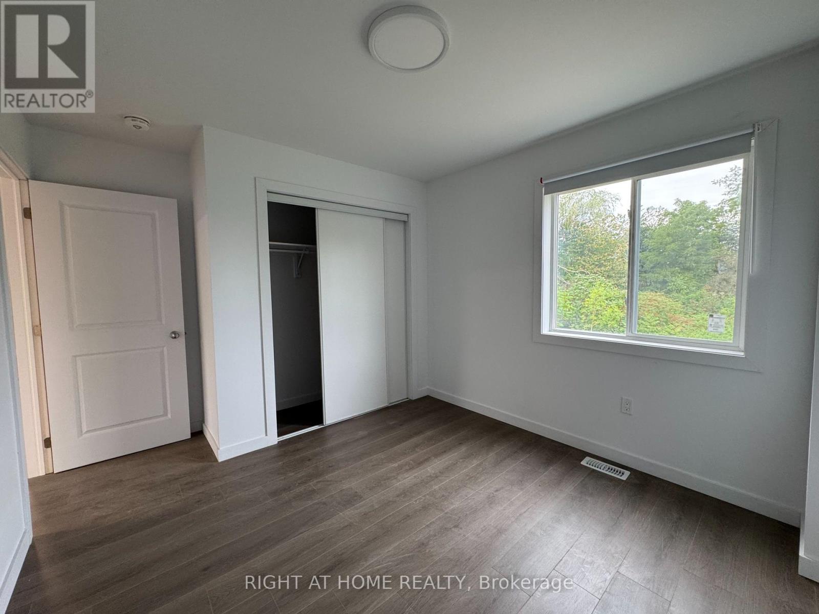 (MAIN) - 107 HIGHRIVER TRAIL, Welland (Broadway) — photo 9
