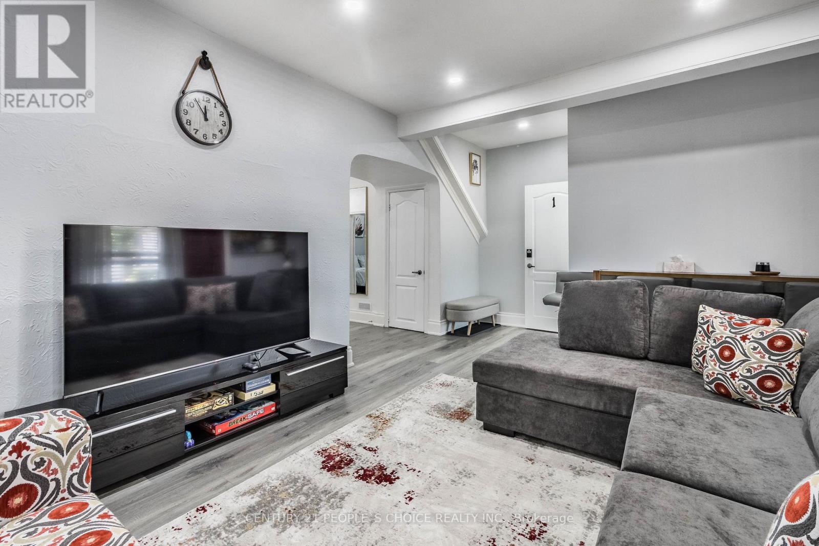5057 BRIDGE STREET - Image 7