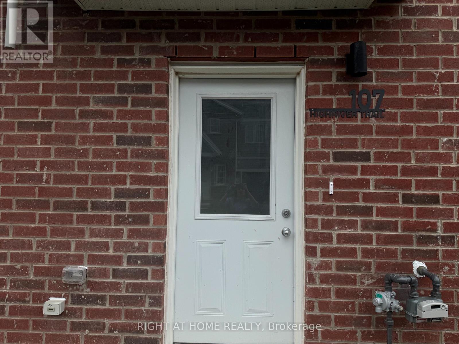 (MAIN) - 107 HIGHRIVER TRAIL, Welland (Broadway) — photo 2