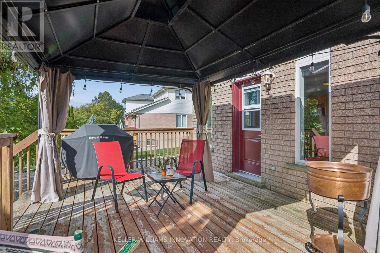 67 APPLE TREE DRIVE - Image 33