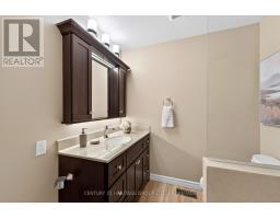 23 Old Oak Road, Kingston, ON K7M7C3 Photo 27