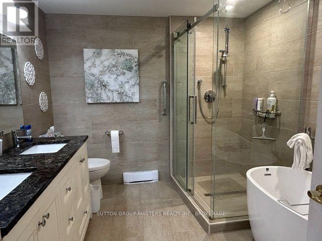 #202 1000 KING STREET W - 20