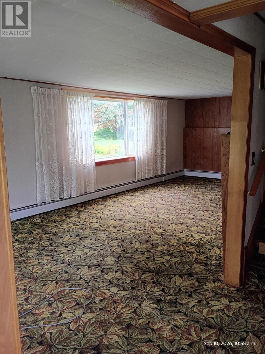 735 Drummond Road - 14