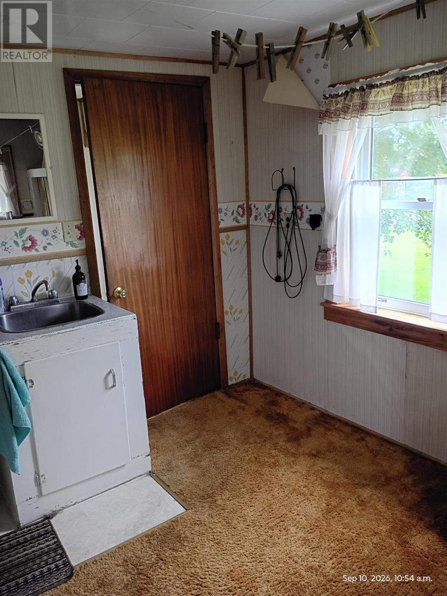 735 Drummond Road - 21