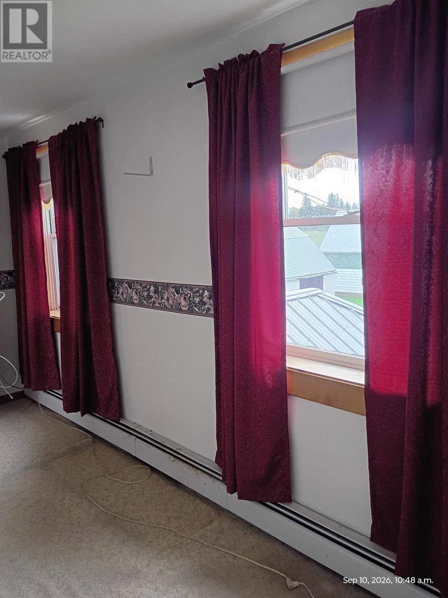 735 Drummond Road - 29