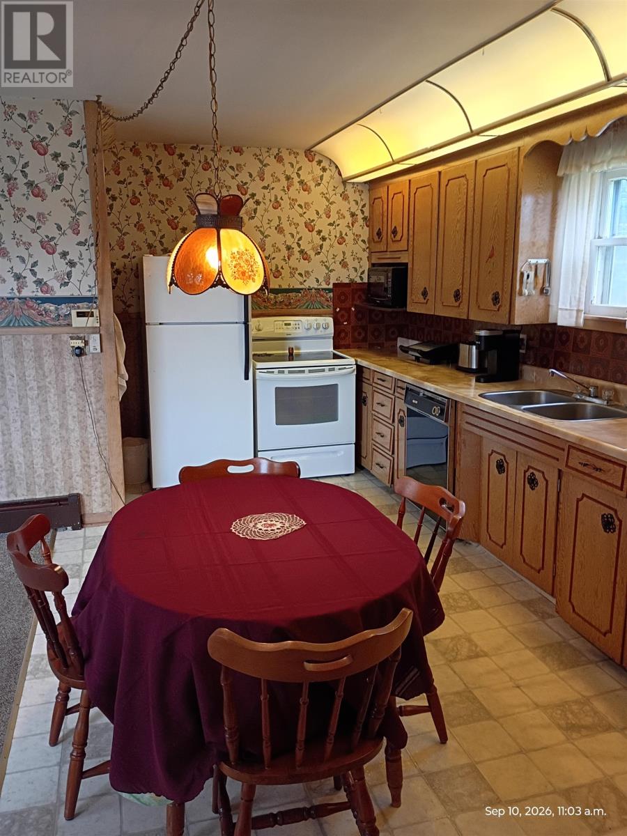735 Drummond Road - 5