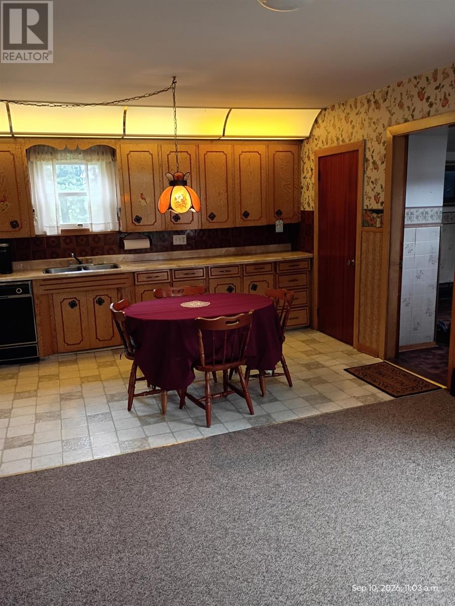 735 Drummond Road - 6