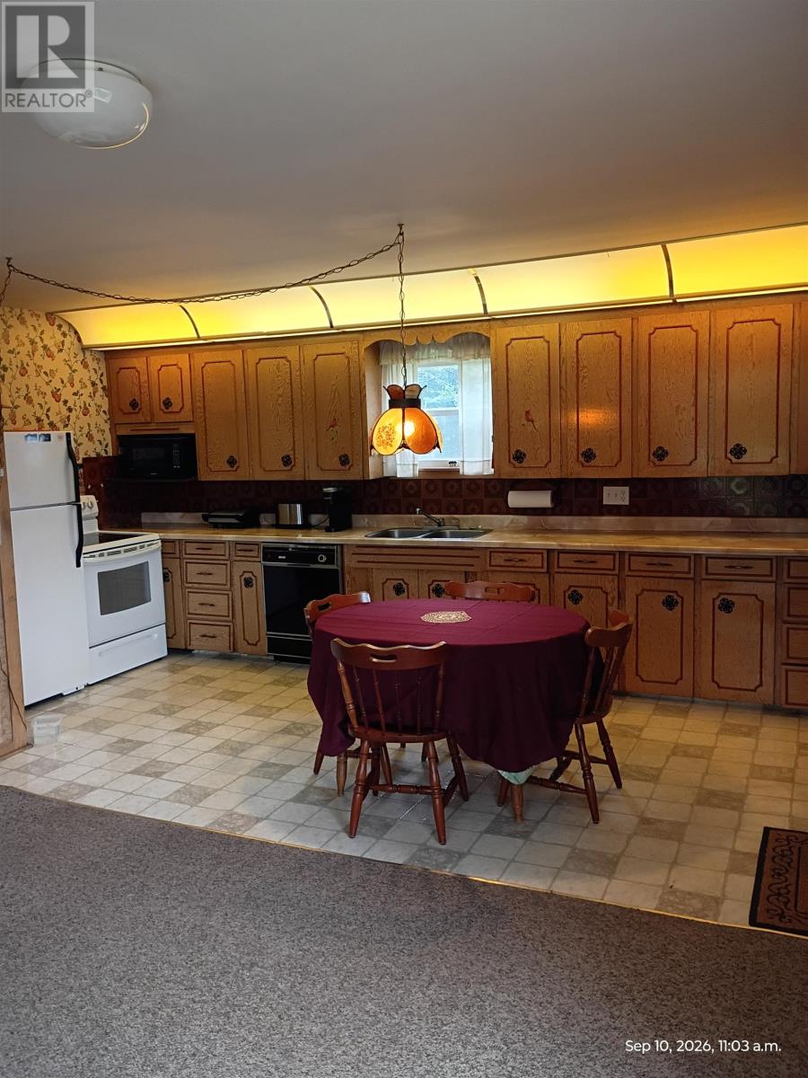 735 Drummond Road - 7