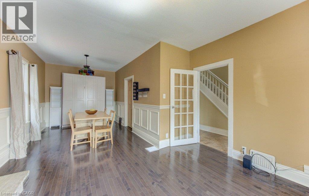 271 LONDON Road W, Guelph — photo 7
