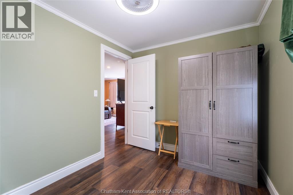 226 OAK STREET East - 11