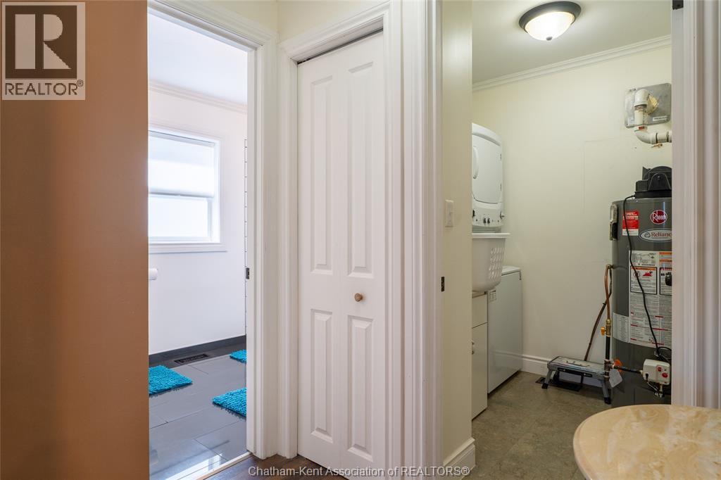 226 OAK STREET East - 13