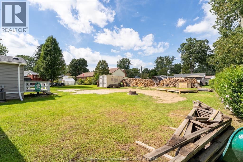 226 OAK STREET East - 29