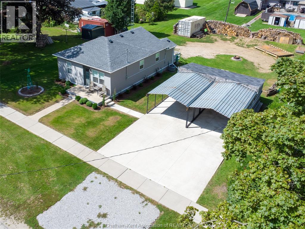 226 OAK STREET East - 3