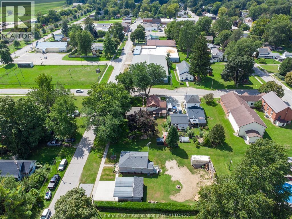 226 OAK STREET East - 33