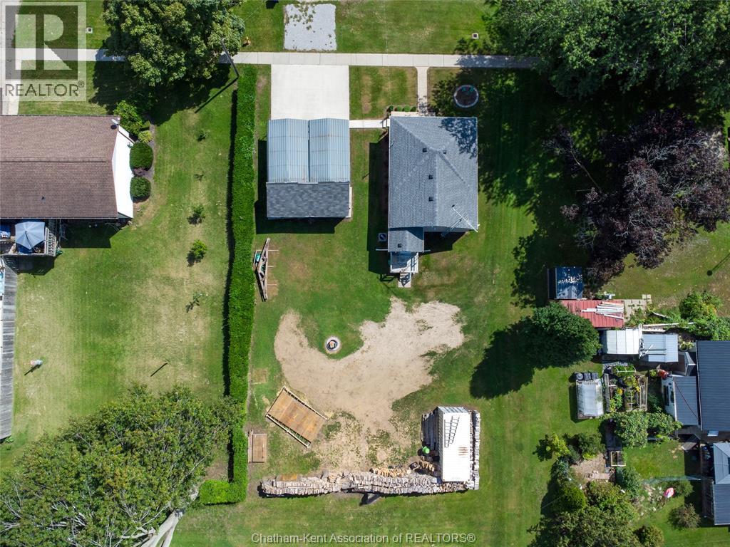 226 OAK STREET East - 34