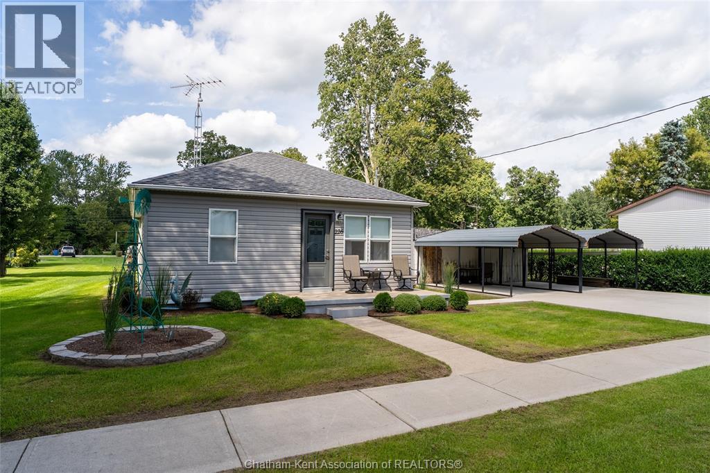 226 OAK STREET East - 36