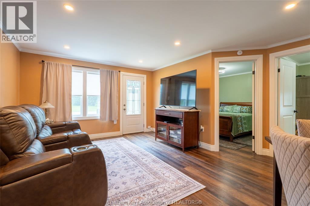 226 OAK STREET East - 6