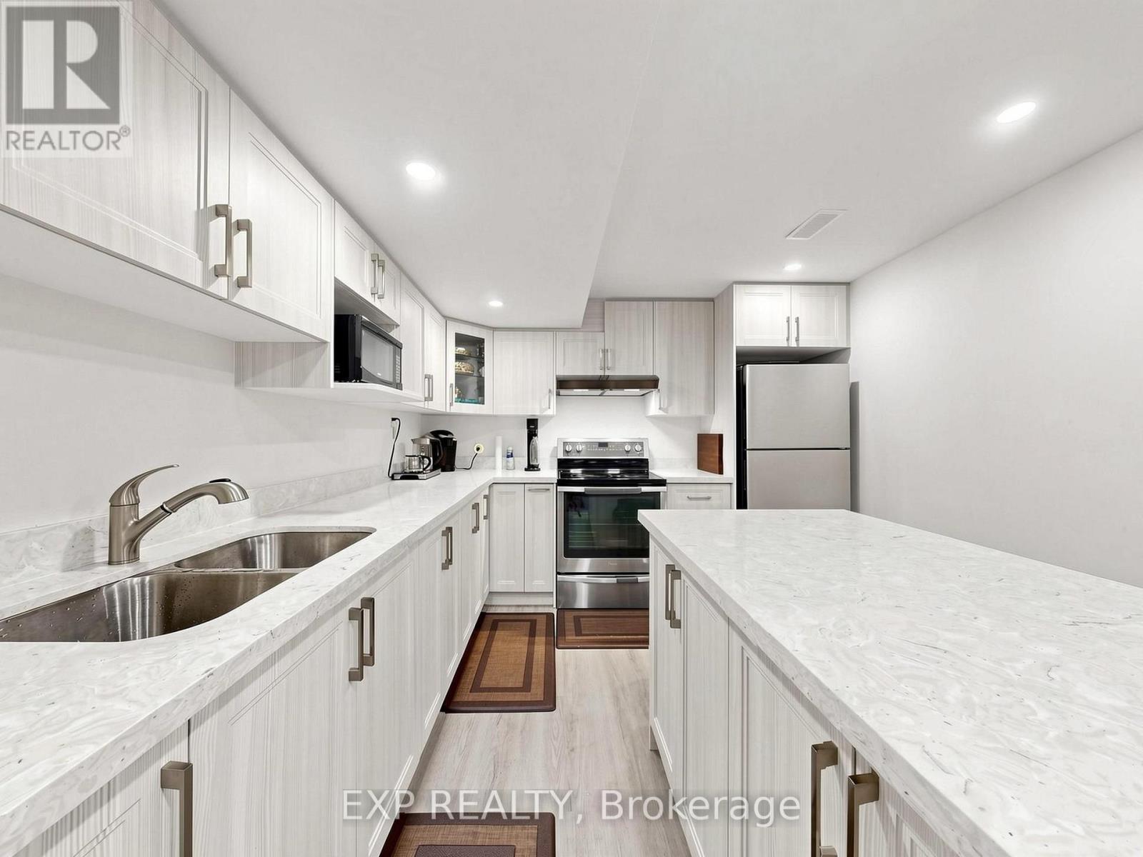 BSMT - 500 MCGREGOR FARM TRAIL, Newmarket (Glenway Estates) — photo 6