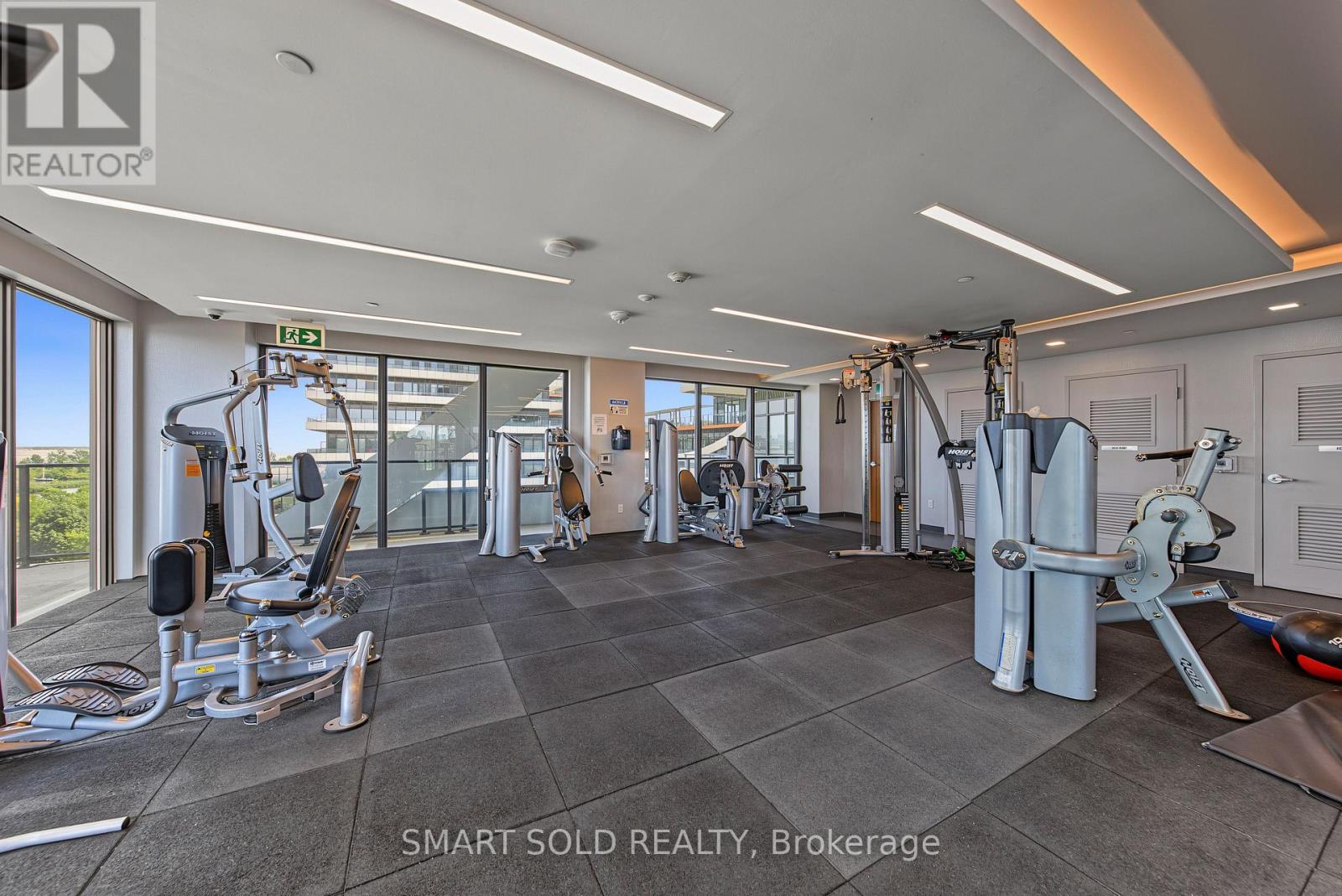 #2313 30 SHORE BREEZE DRIVE - Image 36