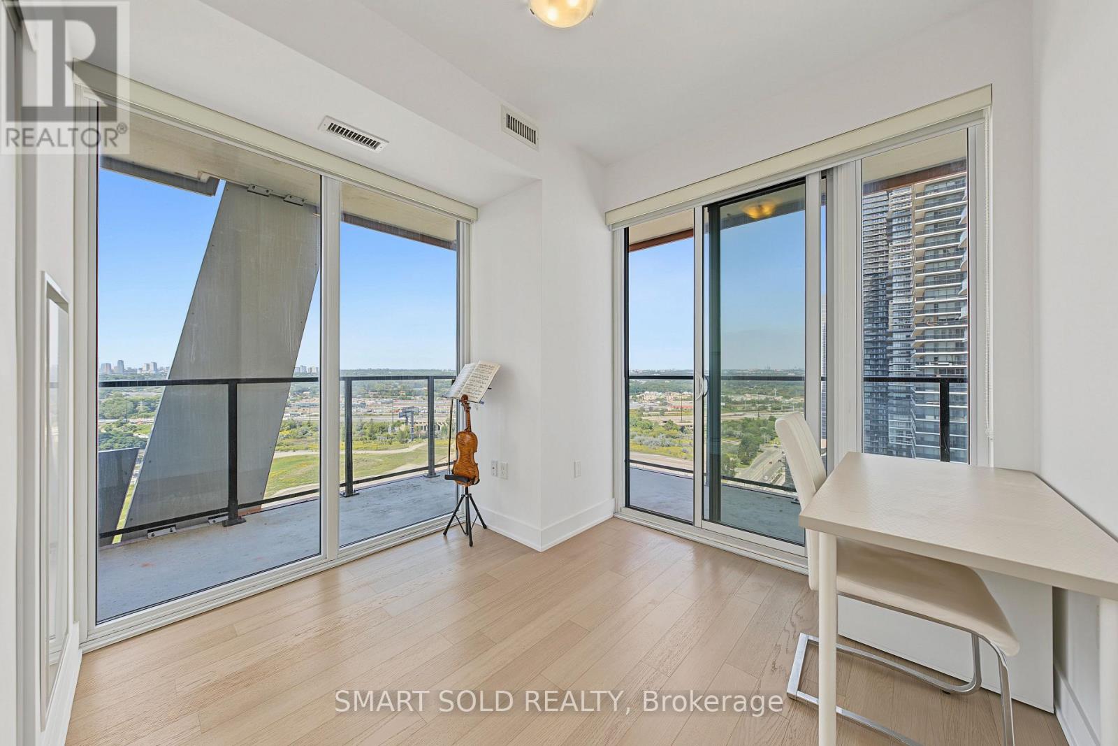 #2313 30 SHORE BREEZE DRIVE - 17