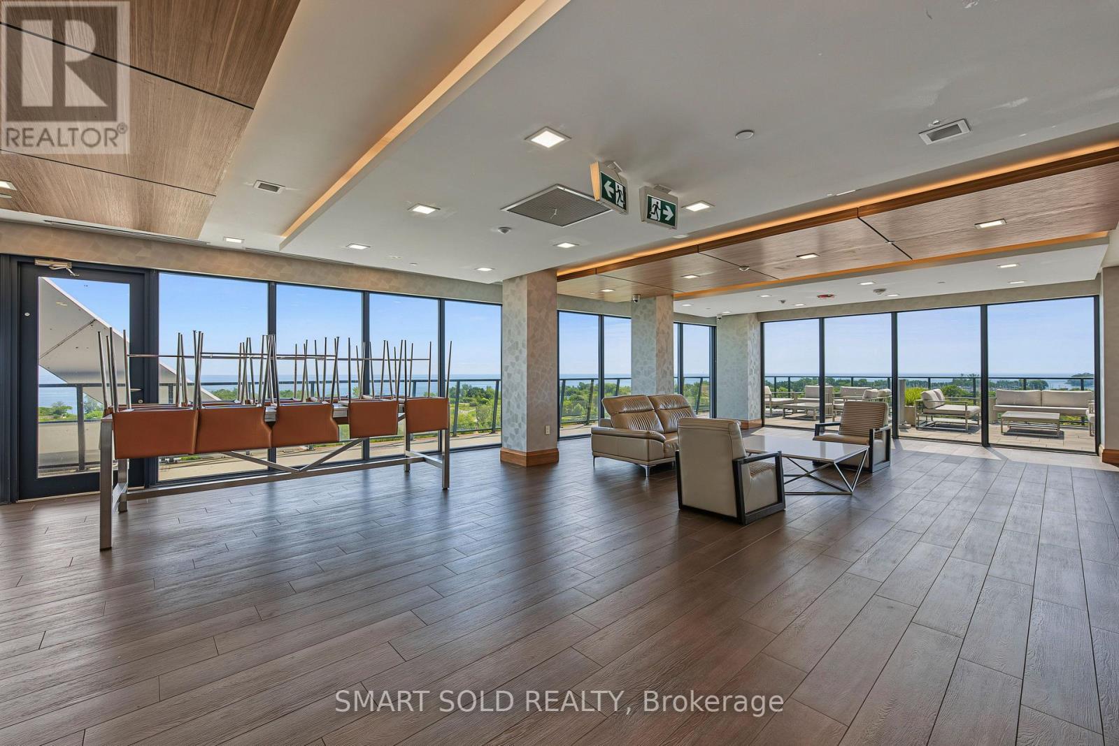 #2313 30 SHORE BREEZE DRIVE - 43