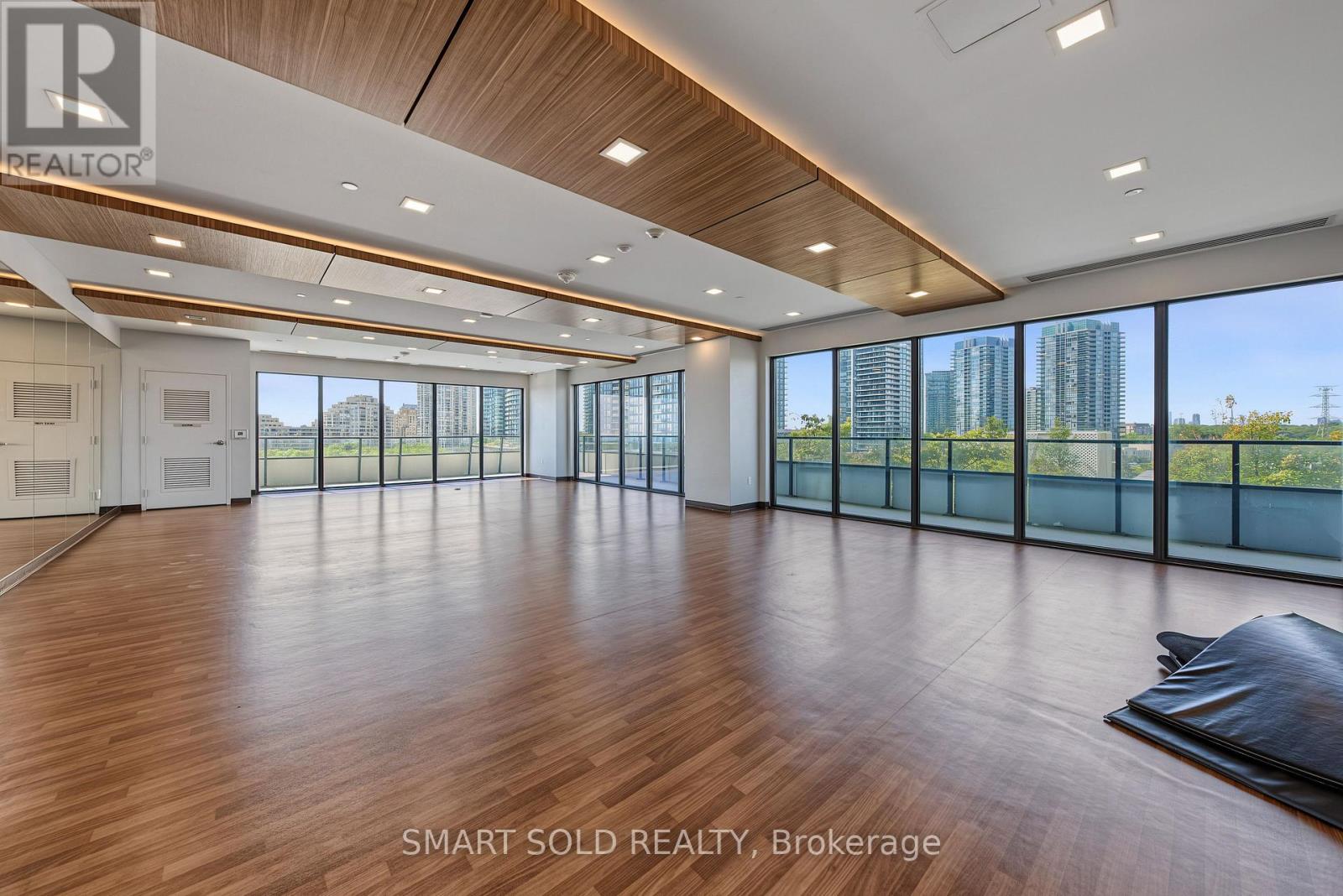 #2313 30 SHORE BREEZE DRIVE - Image 37