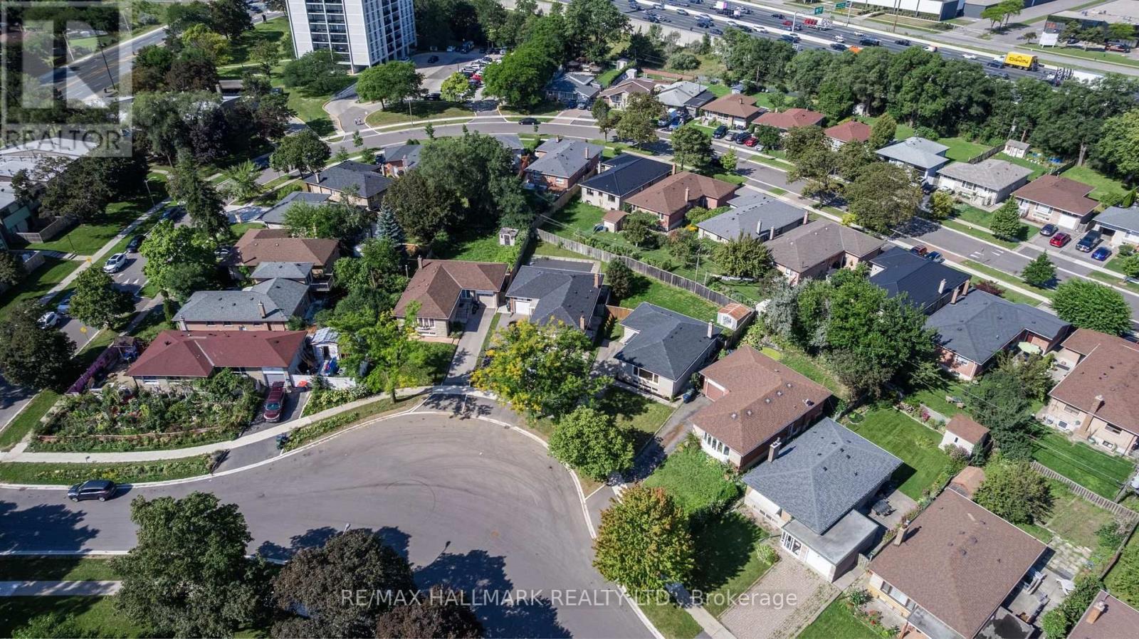 60 BRIDESBURG DRIVE - Image 40