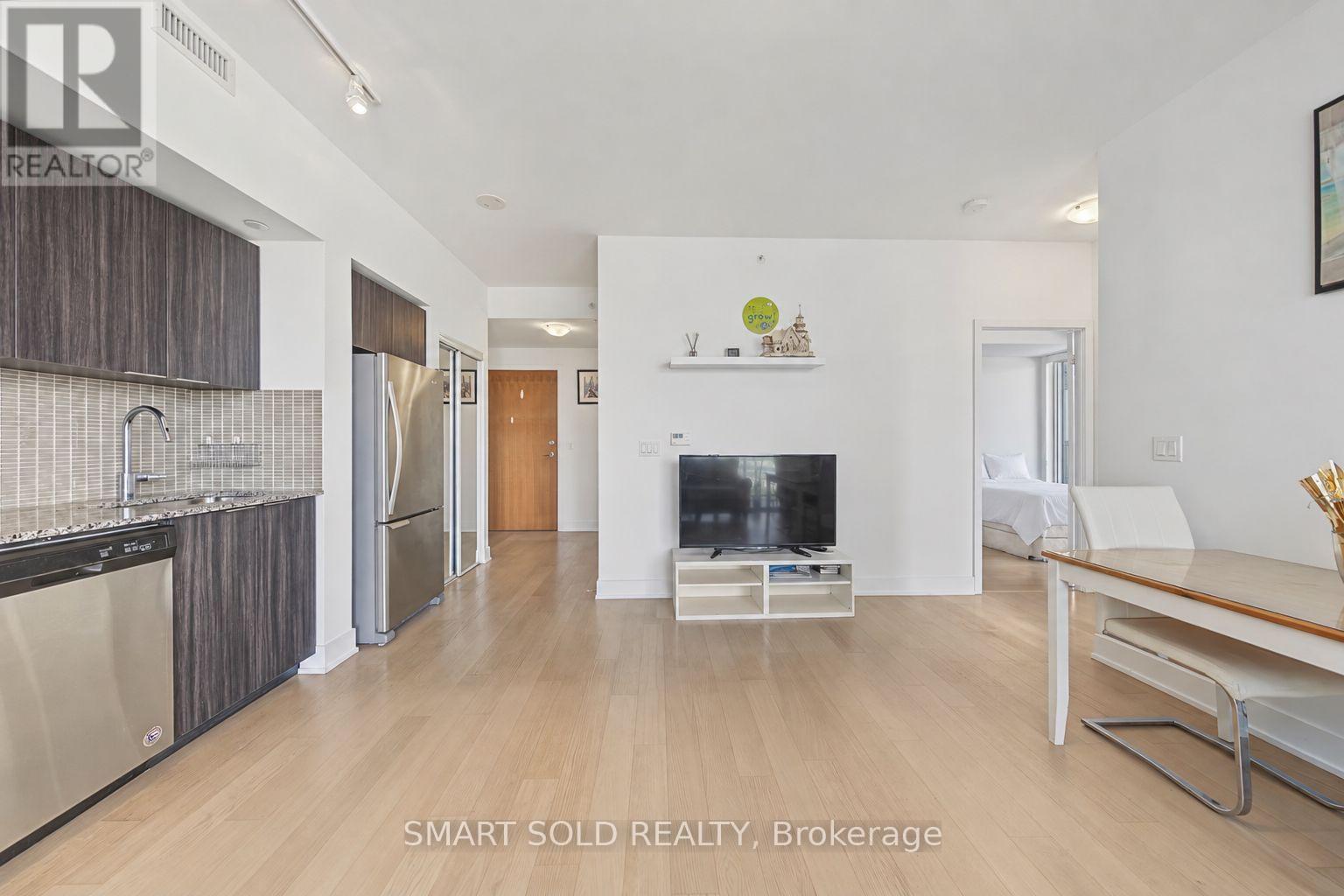 #2313 30 SHORE BREEZE DRIVE - 9