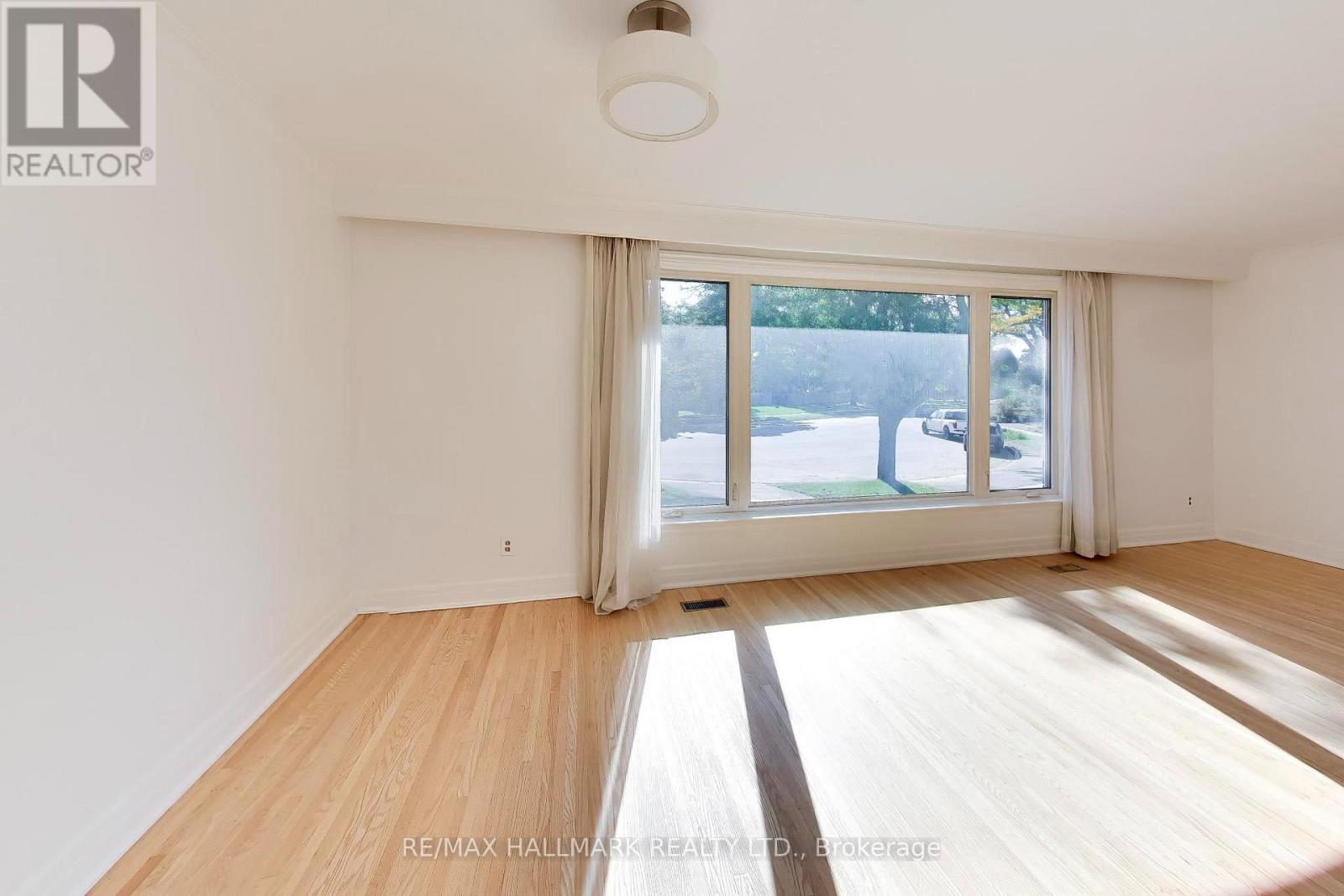 60 BRIDESBURG DRIVE - Image 9