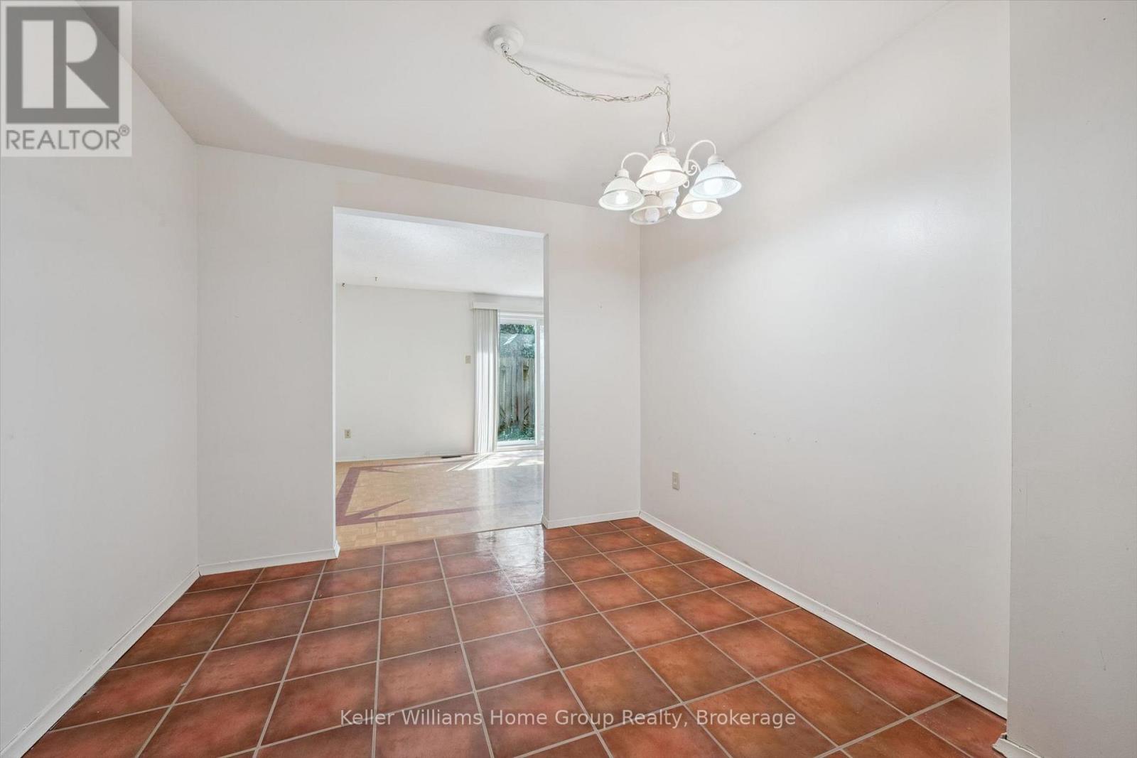 #22 120 COUNTRY CLUB DRIVE - 11